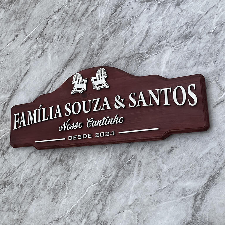 Placa de Madeira Área de Lazer — detalhe das bordas e contornos