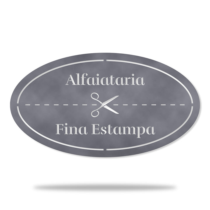 Placa Alfaiataria em metal — arte decorativa em primeiro plano