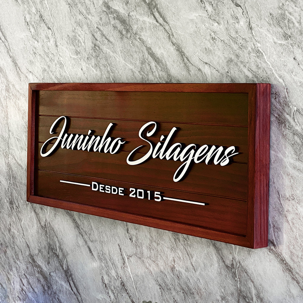 Placa Sobrenome com Moldura