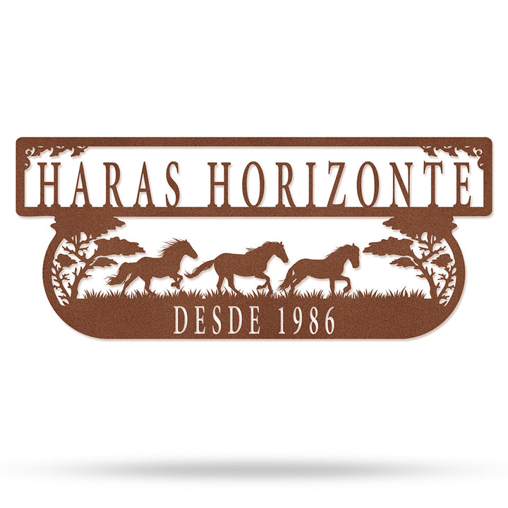 Placa Haras Horizonte em metal — apresentação do produto finalizado