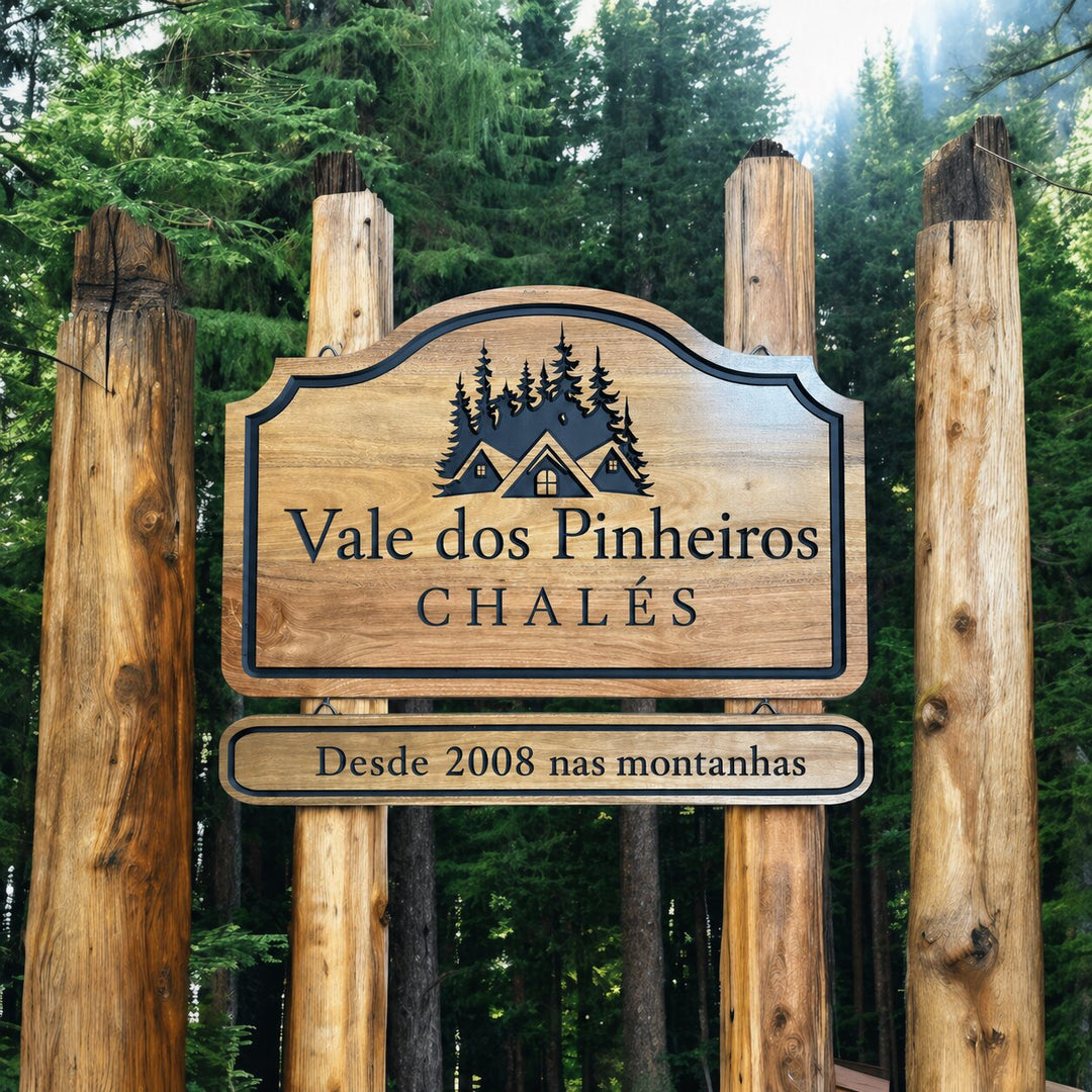 Placa de Madeira Entalhada - Personalizada