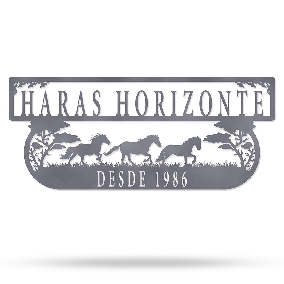 Placa Haras Horizonte em metal — imagem ampliada do acabamento