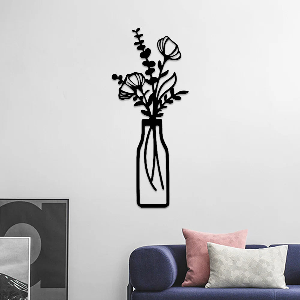 Vaso de Flores I em metal — detalhe do acabamento artesanal