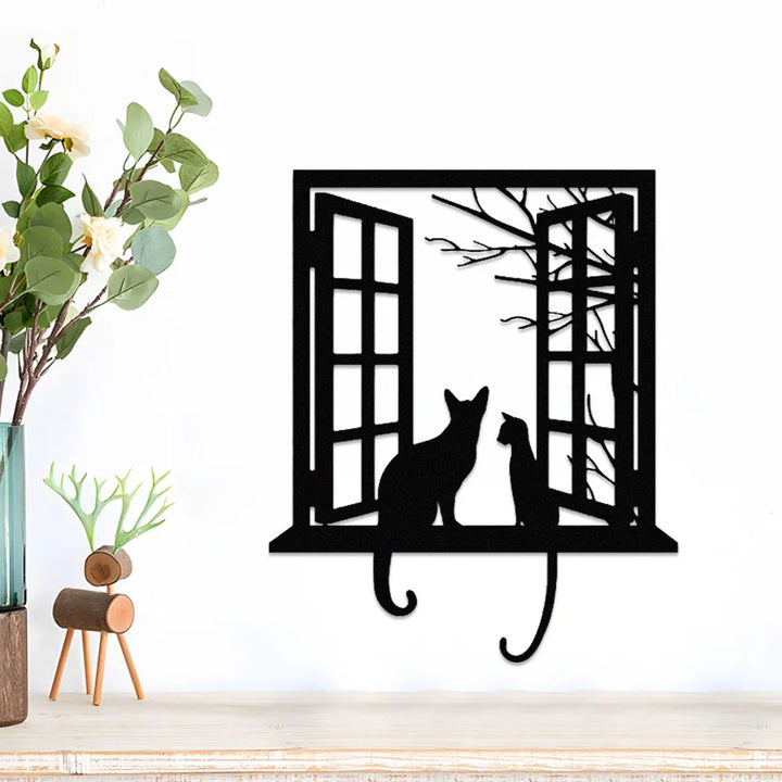 Gatos na Janela I em metal — detalhe do acabamento artesanal
