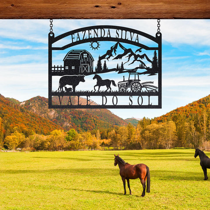 Placa Cenário Rural em metal — detalhe do acabamento artesanal