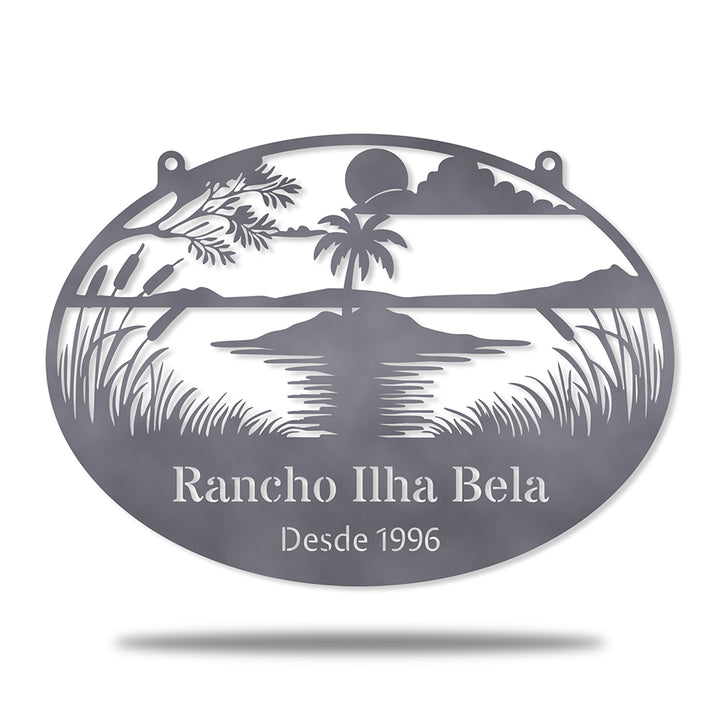 Rancho Ilha Bela em metal — arte decorativa em primeiro plano