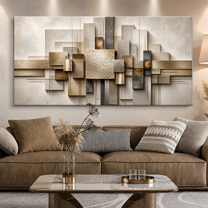 Quadro Geometria Dourada sobre sofá marrom com almofadas estampadas e mesa de vidro