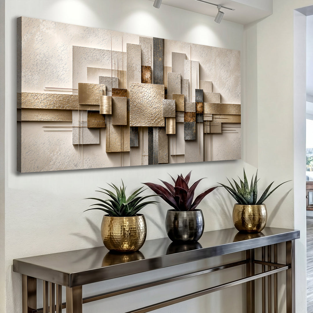 Quadro Geometria Dourada em ângulo acima de aparador com vasos dourados e plantas