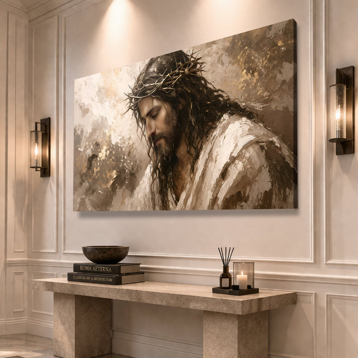 Quadro Serenidade Coroada no hall de entrada, acima de aparador de pedra e entre arandelas