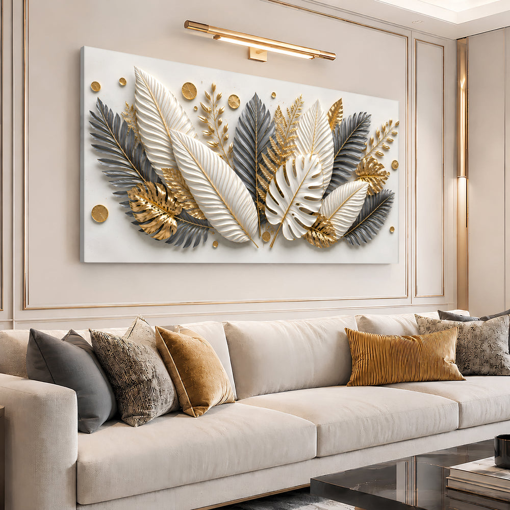 Quadro Tropical Dourado em vista angulada sobre o sofá bege
